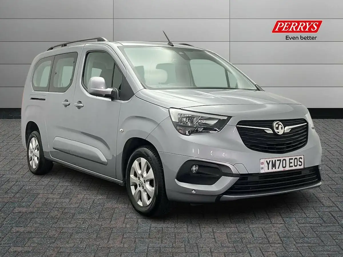 2020-vauxhall-combo-life-15-energy-100ps-7st-big-0