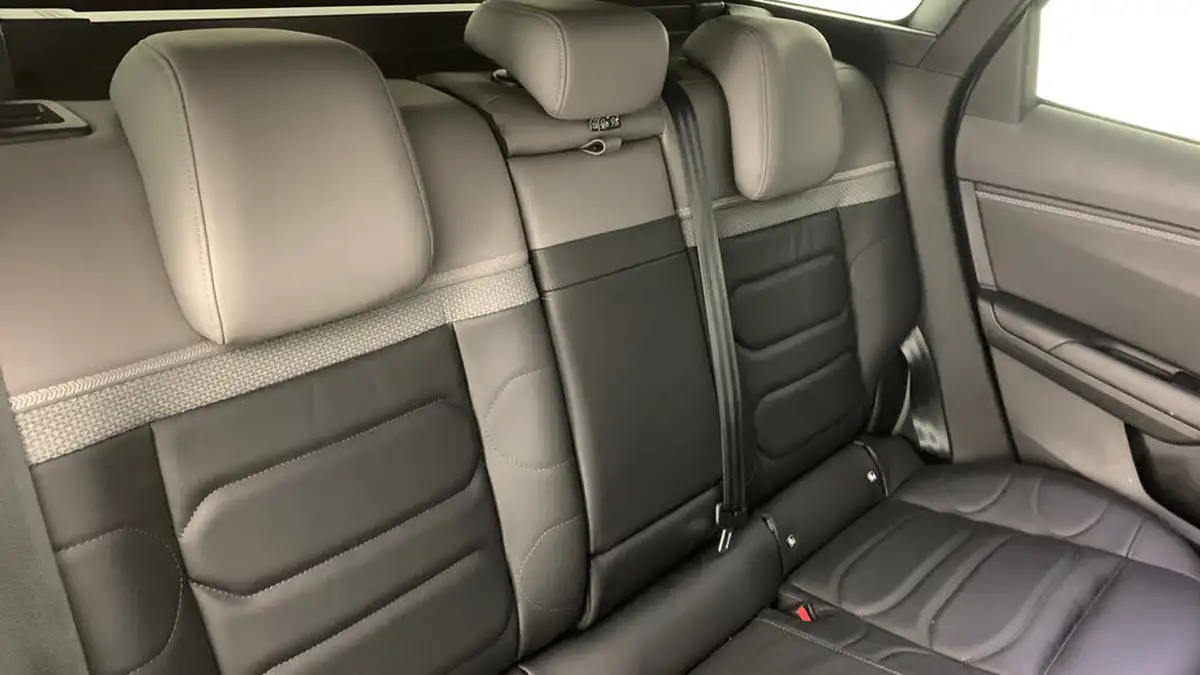 2023-citroen-c5-x-12-puretech-shine-big-6
