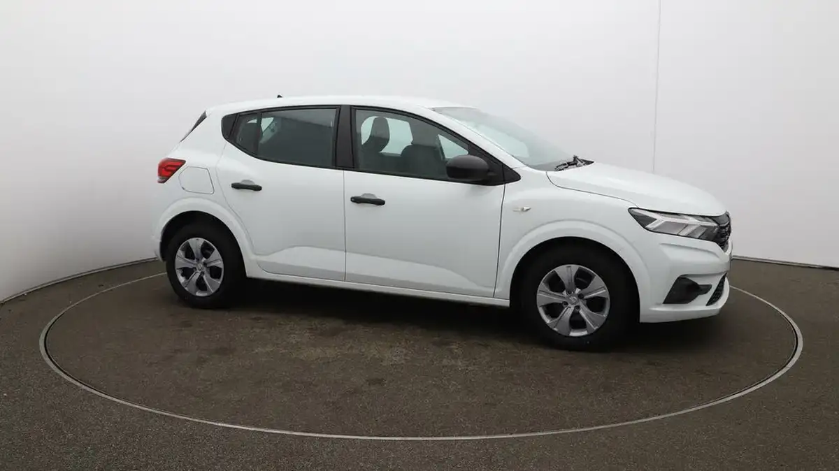 2022-dacia-sandero-10-sce-essential-big-40