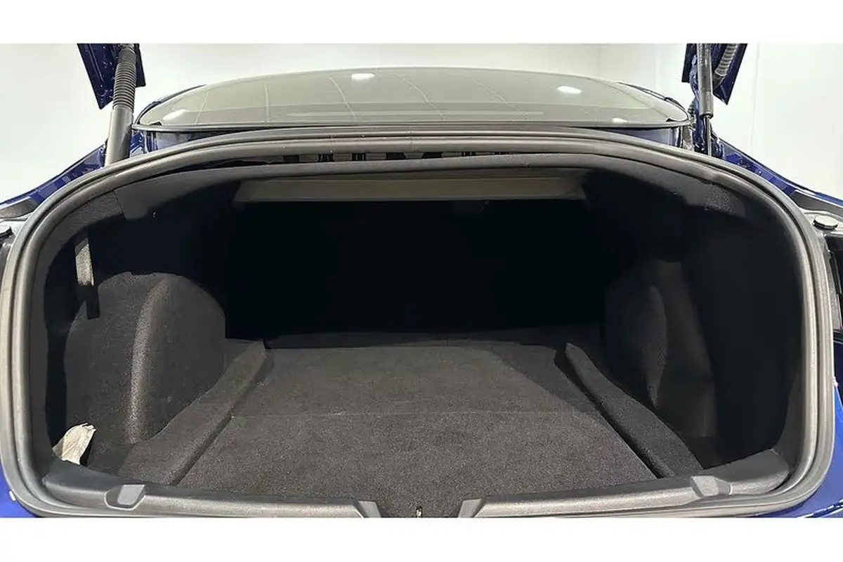 2020-tesla-model-3-e-performance-big-51