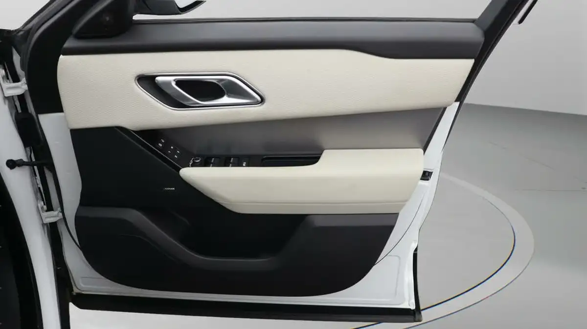 2022-land-rover-range-rover-velar-20-d200-r-dynamic-se-big-14