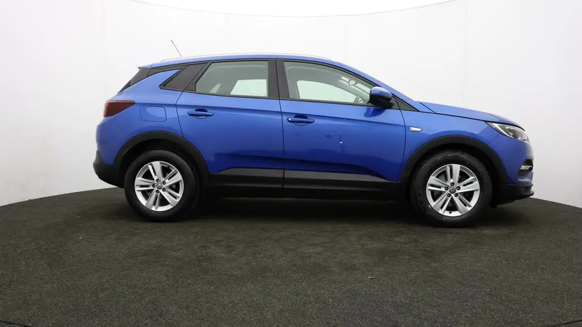 2020-vauxhall-grandland-x-15td-se-big-37