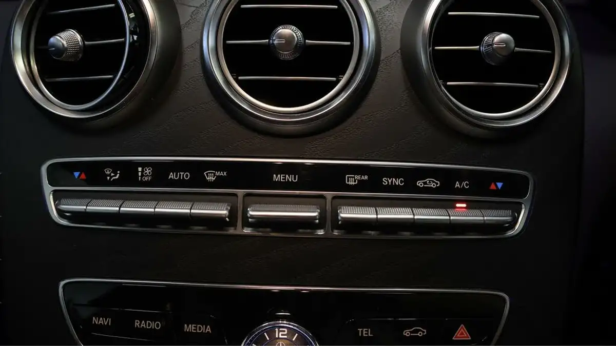 2020-mercedes-benz-c-class-20d-c220d-amg-line-premium-coupe-2d-big-11