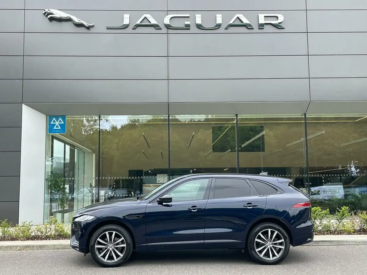 2024-jaguar-f-pace-20-d200-r-dynamic-se-black-90th-anniversary-edition-big-7