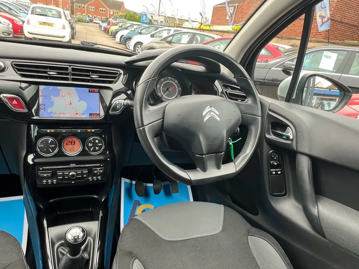 2011-citroen-c3-14-connexion-big-48