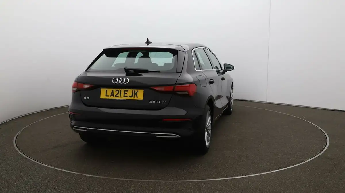 2021-audi-a3-15-35-tfsi-sportback-5d-s-tronic-big-54