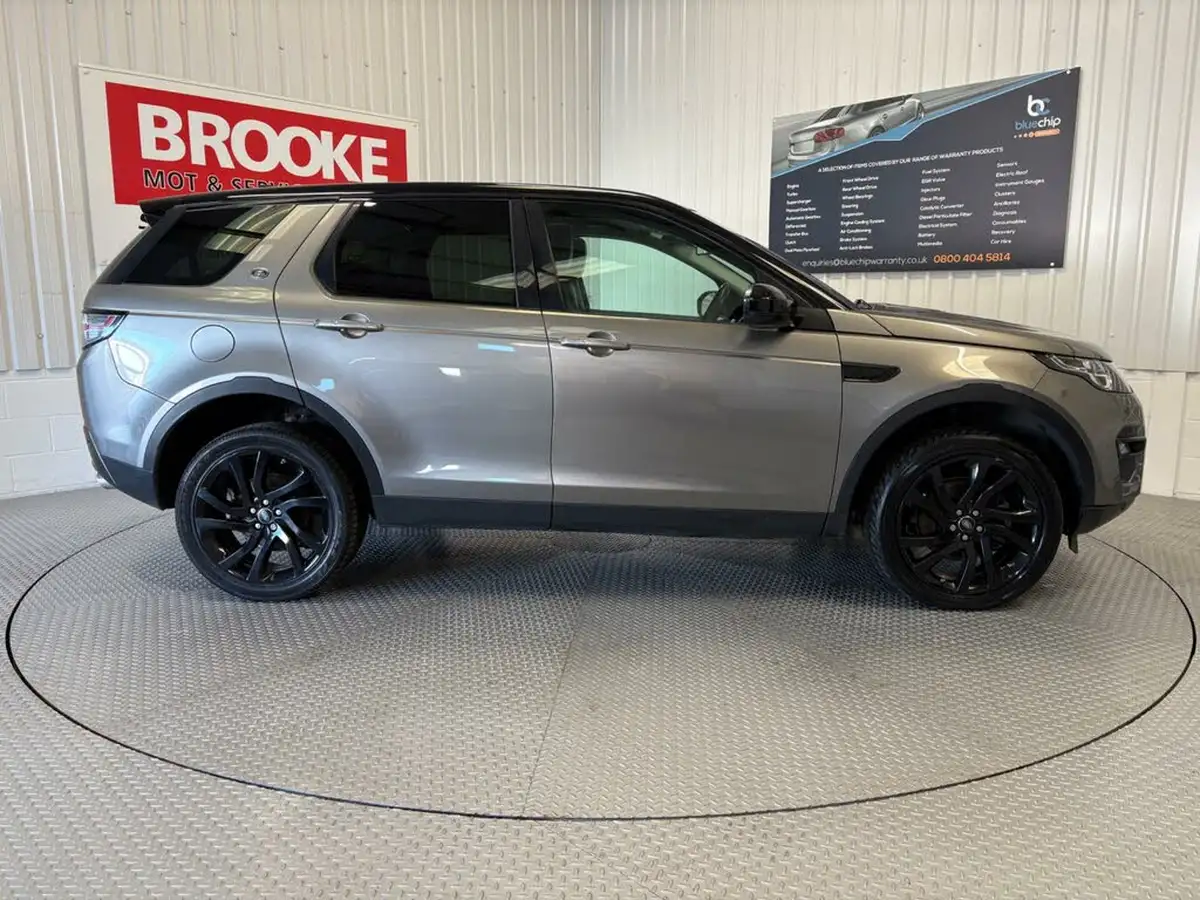 2017-land-rover-discovery-sport-20td4-hse-black-182ps-suv-big-3