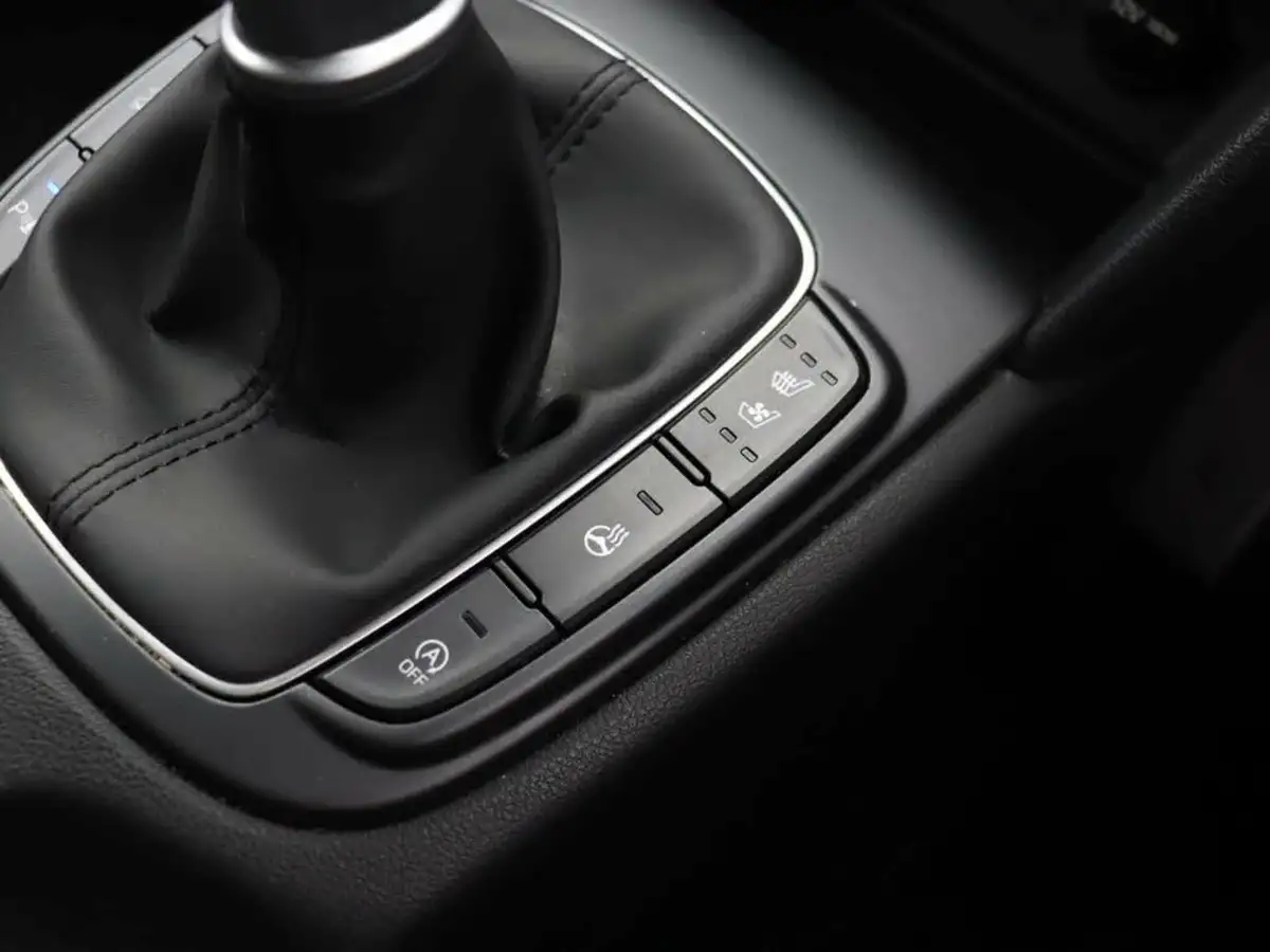 2019-hyundai-kona-10-t-gdi-premium-se-1-tone-roof-big-27