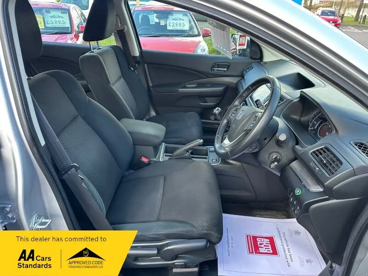 2015-honda-cr-v-16-i-dtec-se-honda-connect-with-navi-dasp-120ps-big-8