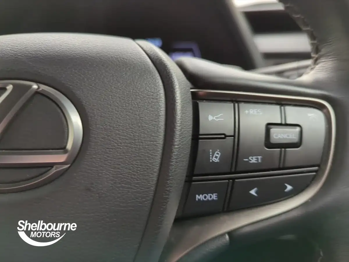 2021-lexus-ux-300e-e-ux-big-23