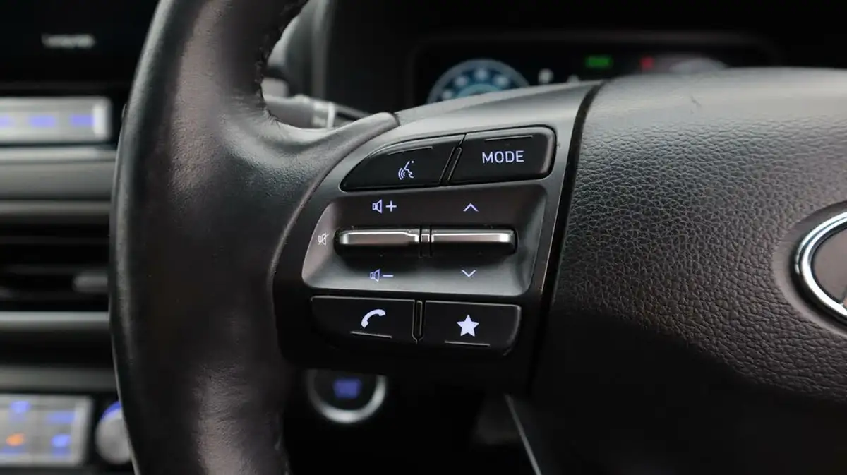 2022-hyundai-kona-e-ultimate-big-25