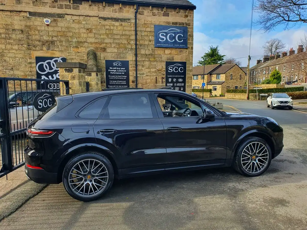 2018-porsche-cayenne-30-v6-big-6
