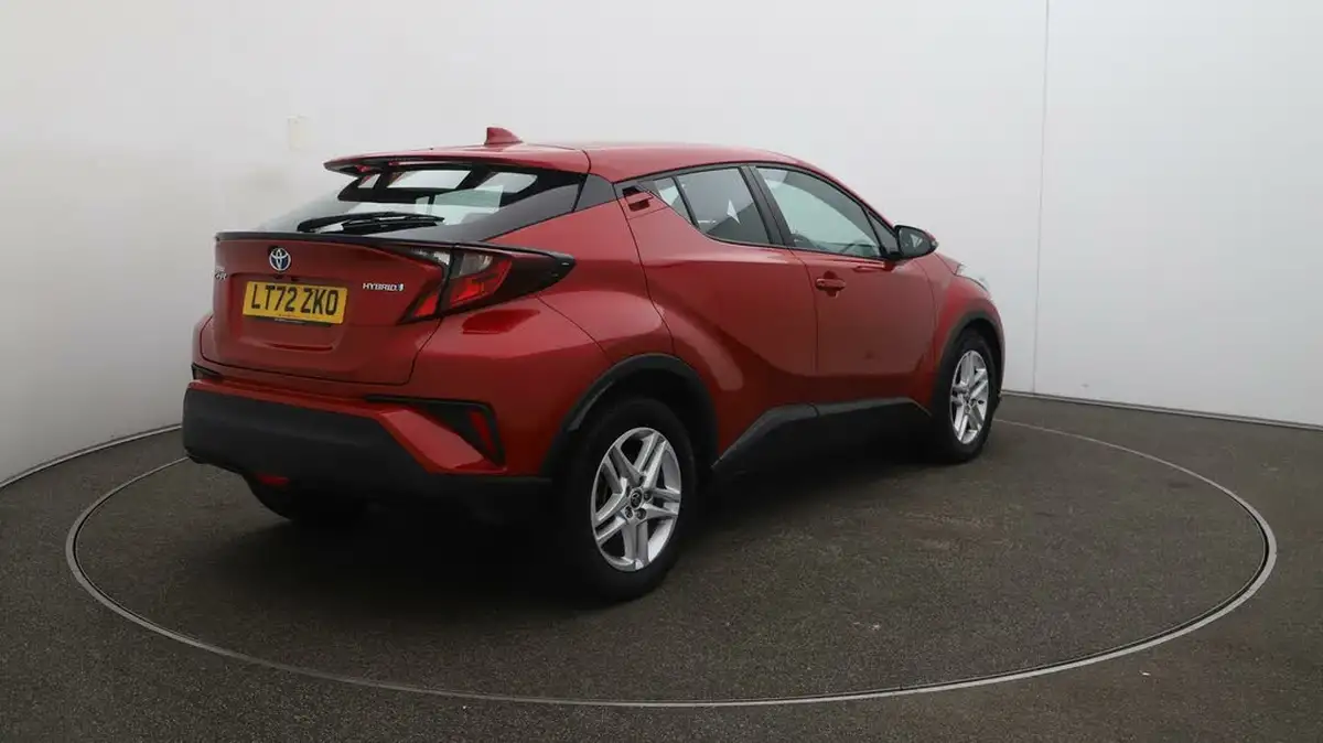 2022-toyota-c-hr-18-vvt-i-icon-big-7