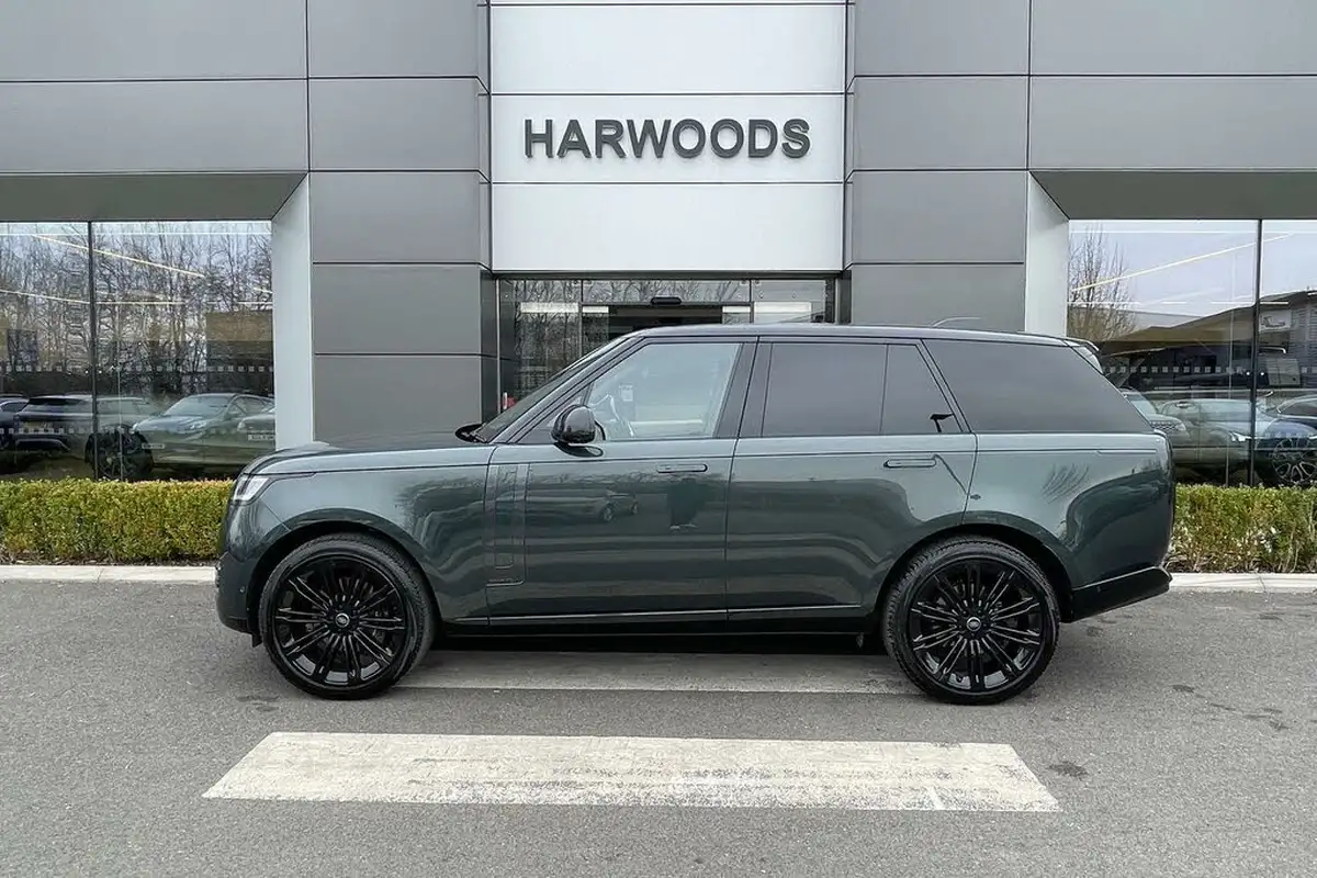 2023-land-rover-range-rover-30-d300-autobiography-big-26