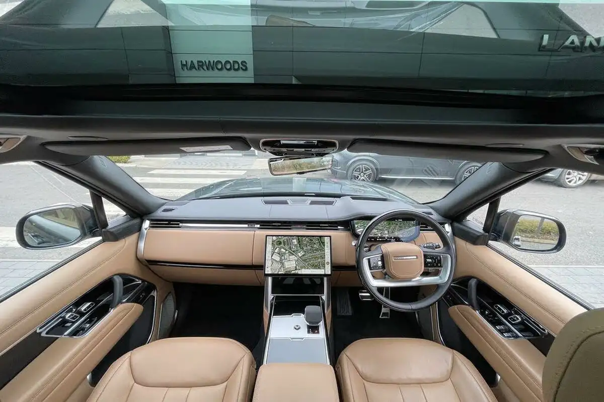 2023-land-rover-range-rover-30-d300-autobiography-big-2