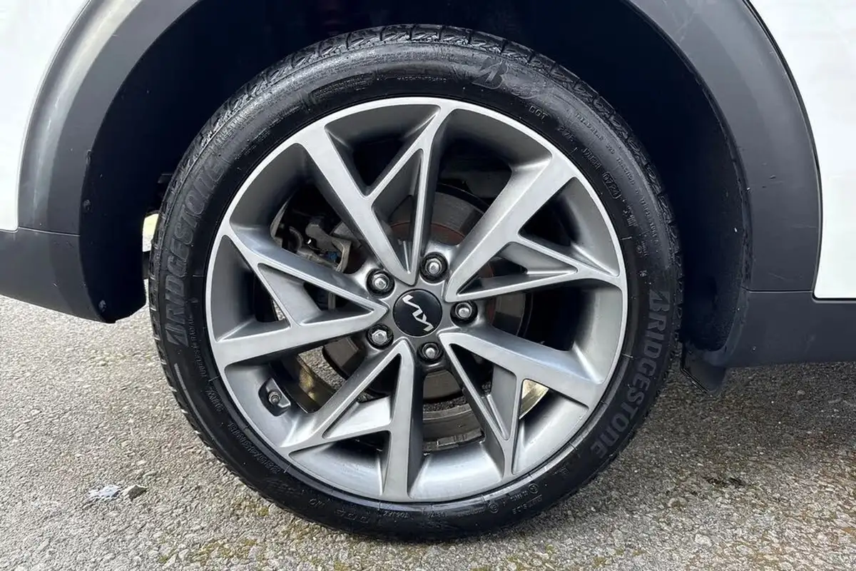2022-kia-niro-16-gdi-3-156kwh-big-11
