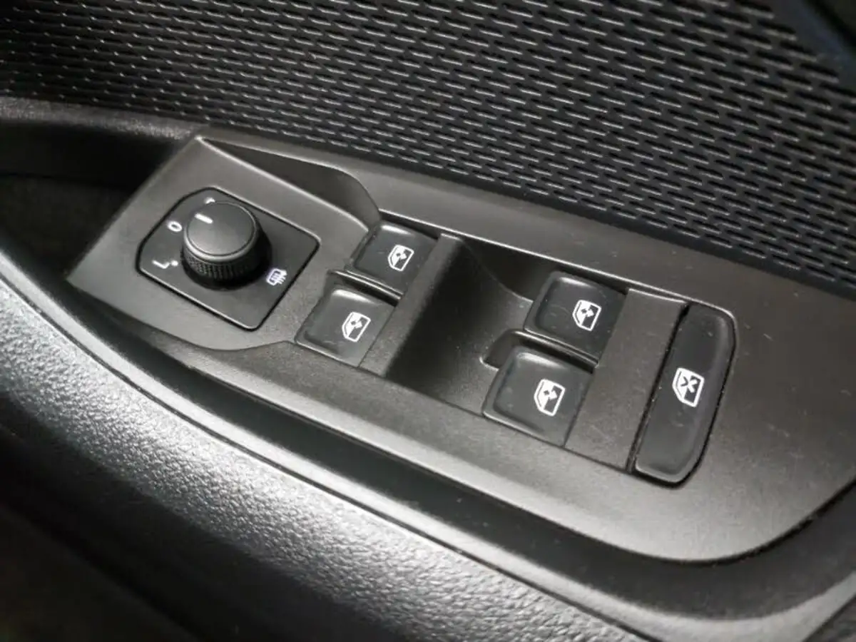 2021-skoda-octavia-10-tsi-se-technology-hatchback-big-17