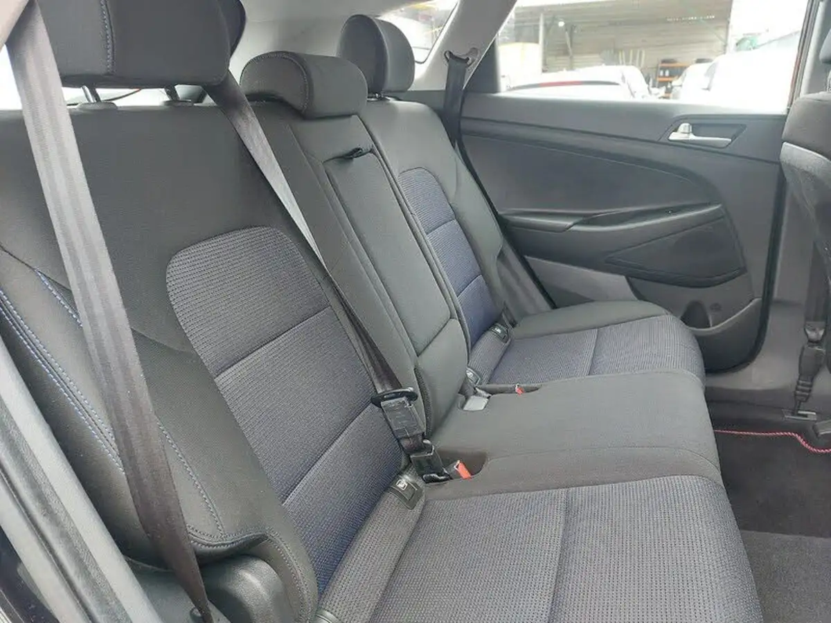 2017-hyundai-tucson-20crdi-blue-drive-se-nav-big-13