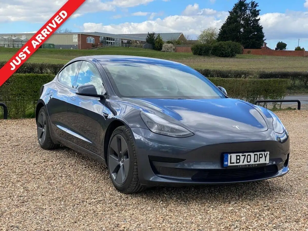 2020-tesla-model-3-e-standard-plus-big-0