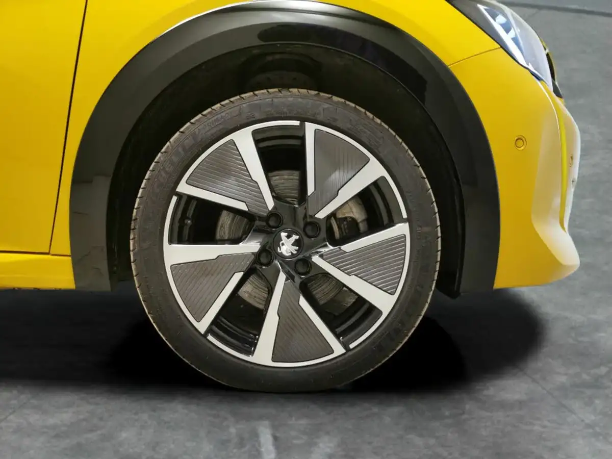 2021-peugeot-208-e-gt-50kwh-big-32