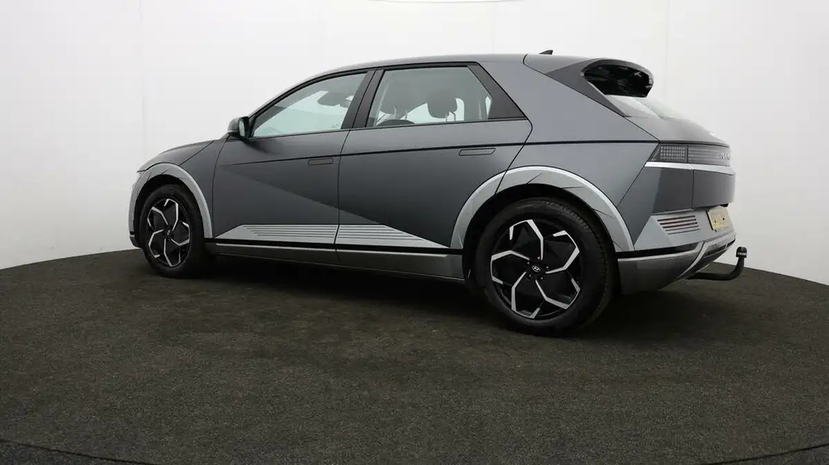 2023-hyundai-ioniq-5-e-premium-325ps-77kwh-awd-big-71