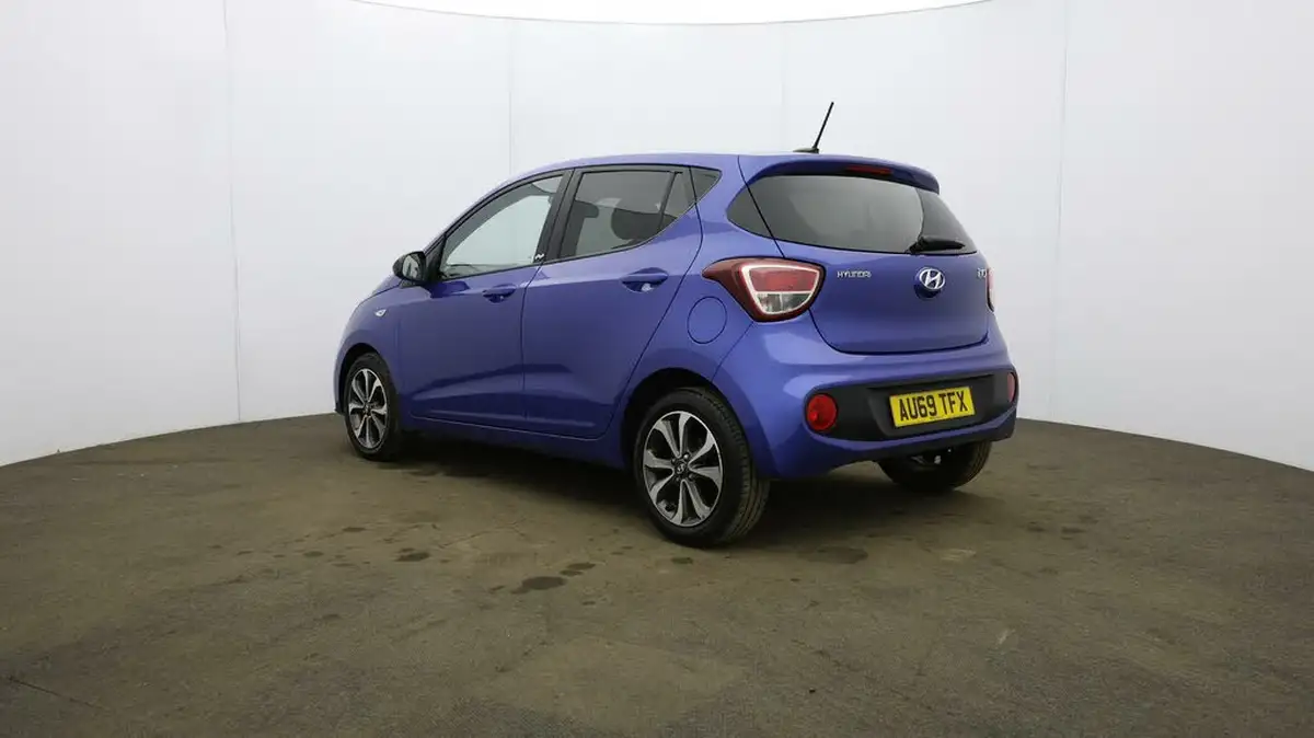 2019-hyundai-i10-10-play-big-46