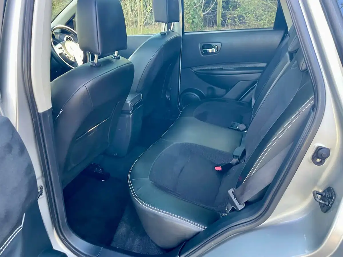 2013-nissan-qashqai-16-360-big-31