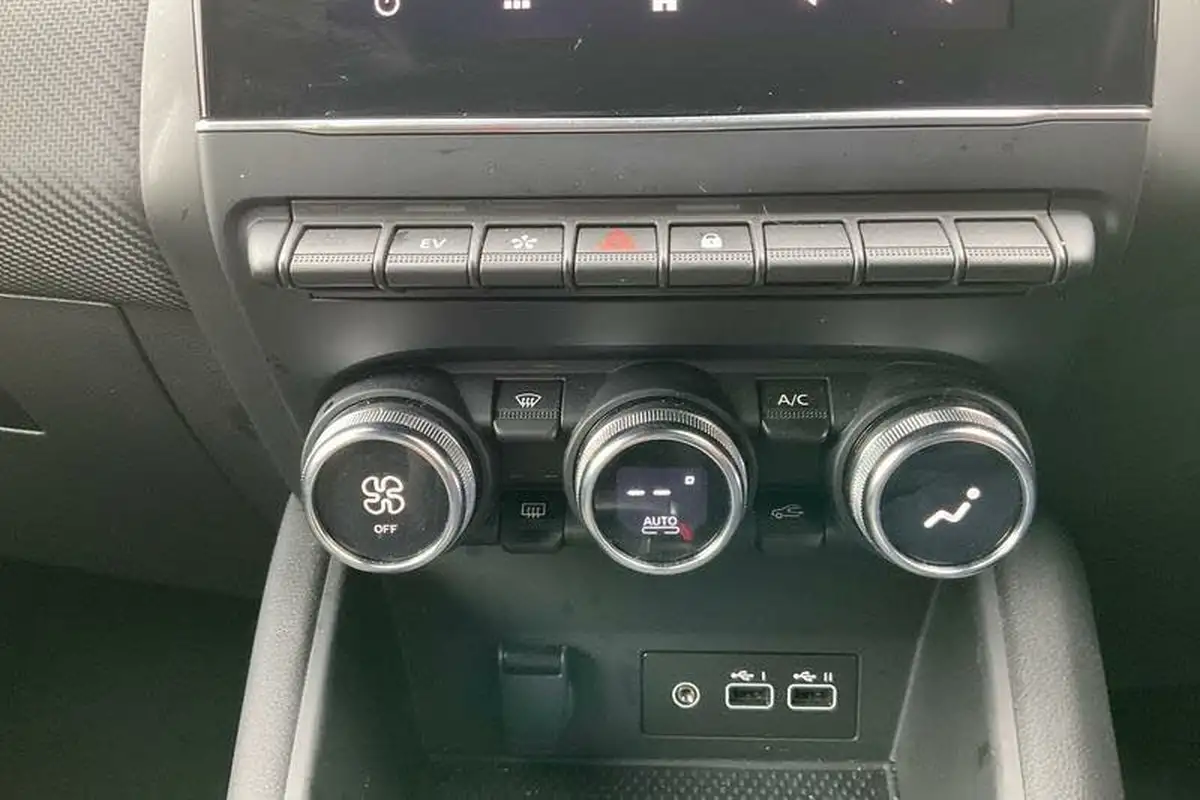 2024-renault-captur-16-e-tech-engineered-145ps-full-big-27