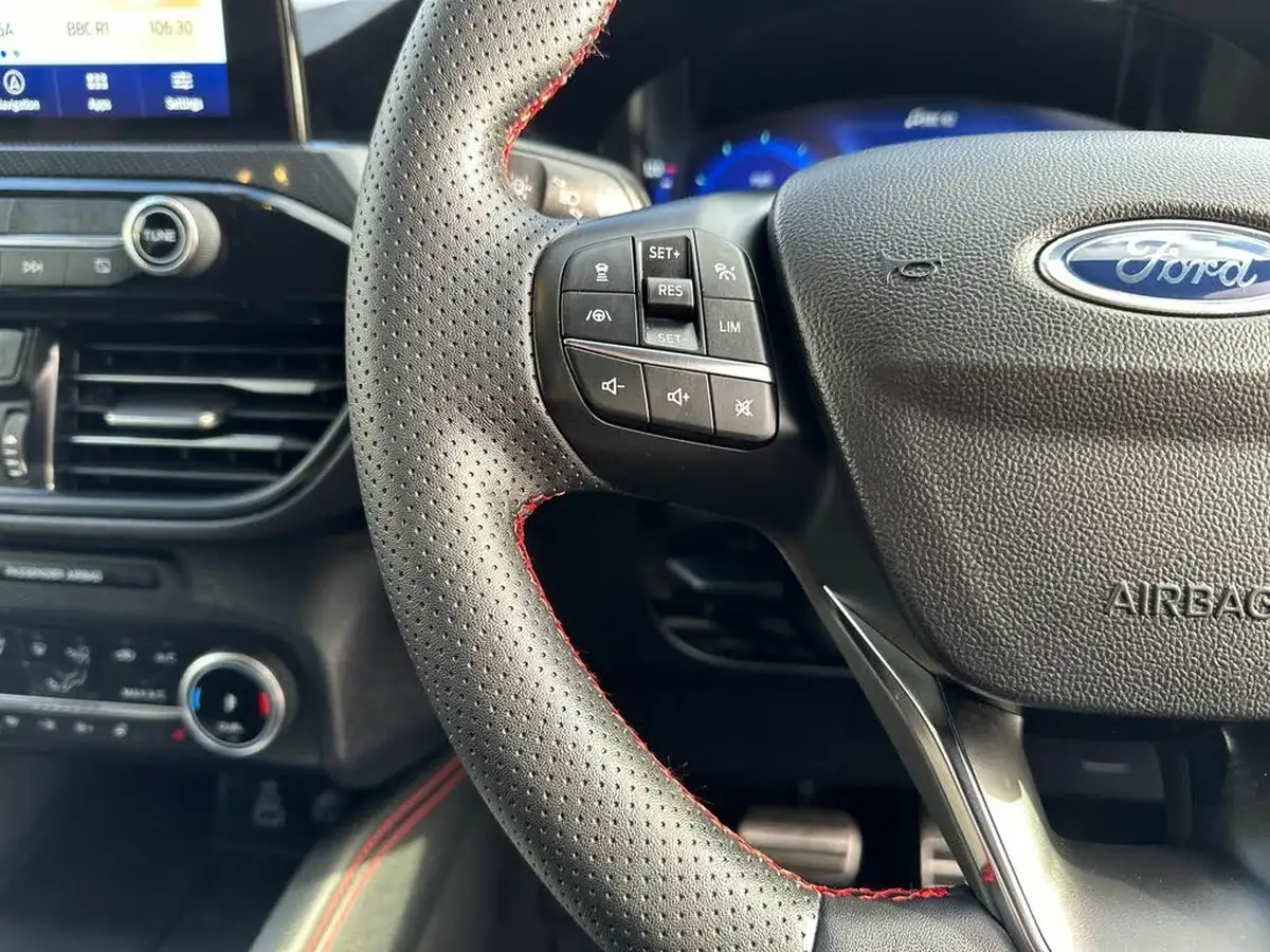 2023-ford-kuga-25t-graphite-tech-edition-225ps-phev-big-25