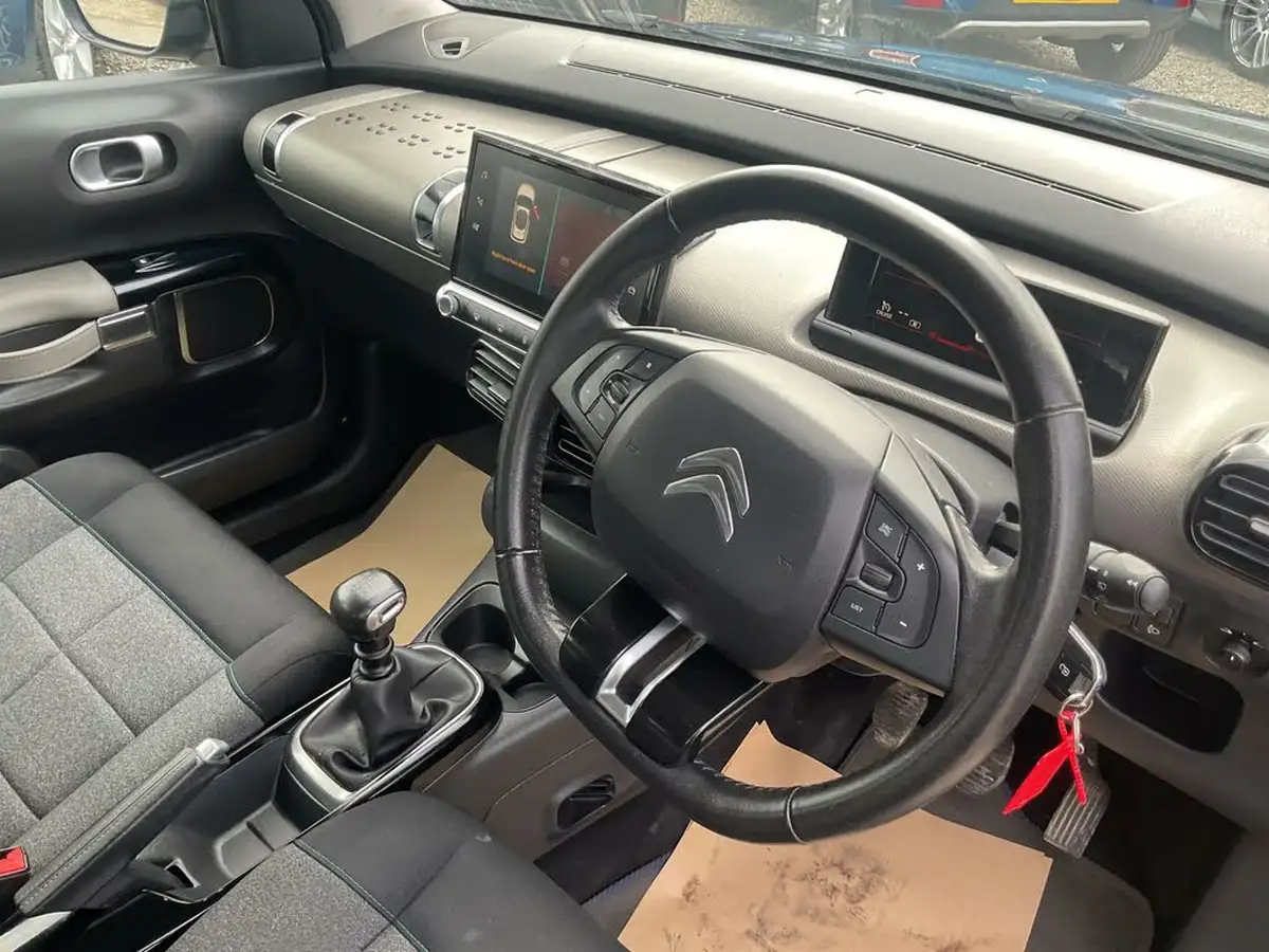 2019-citroen-c4-cactus-12-puretech-feel-110ps-big-3