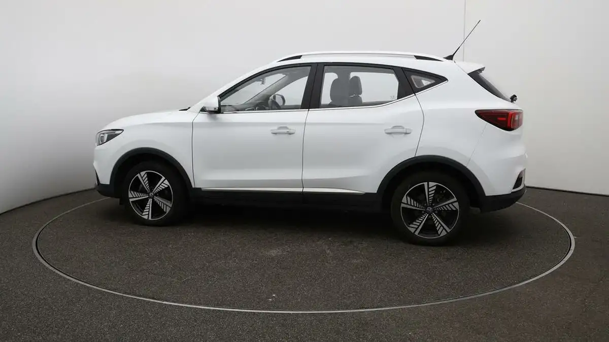 2021-mg-zs-suv-e-exclusive-ev-big-57