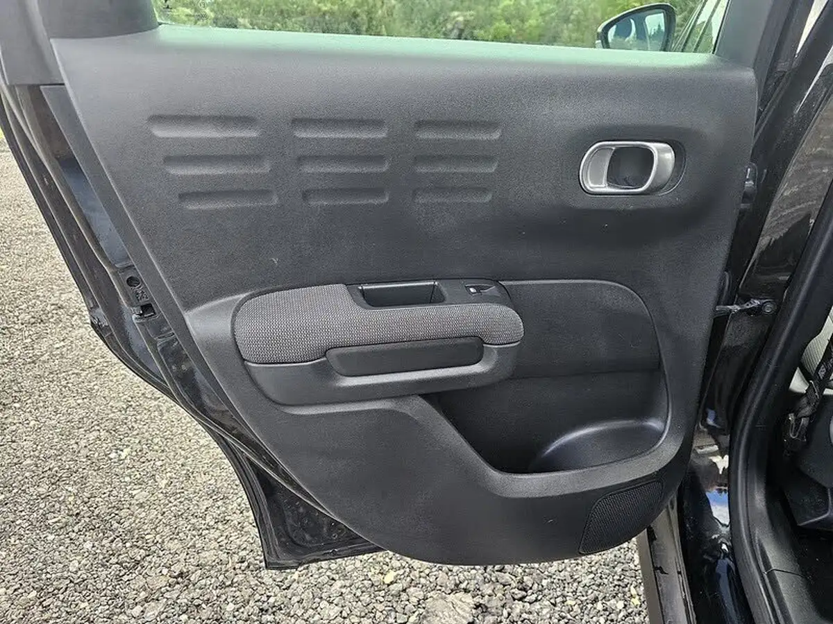 2018-citroen-c3-aircross-12-puretech-feel-82ps-big-27