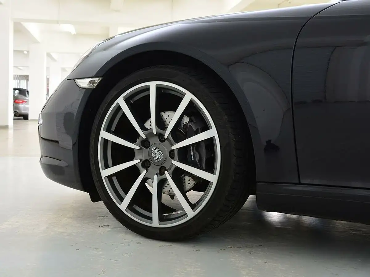 2013-porsche-911-34-carrera-coupe-pdk-big-12