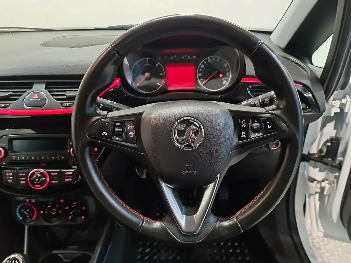 2017-vauxhall-corsavan-13cdti-sportive-big-17