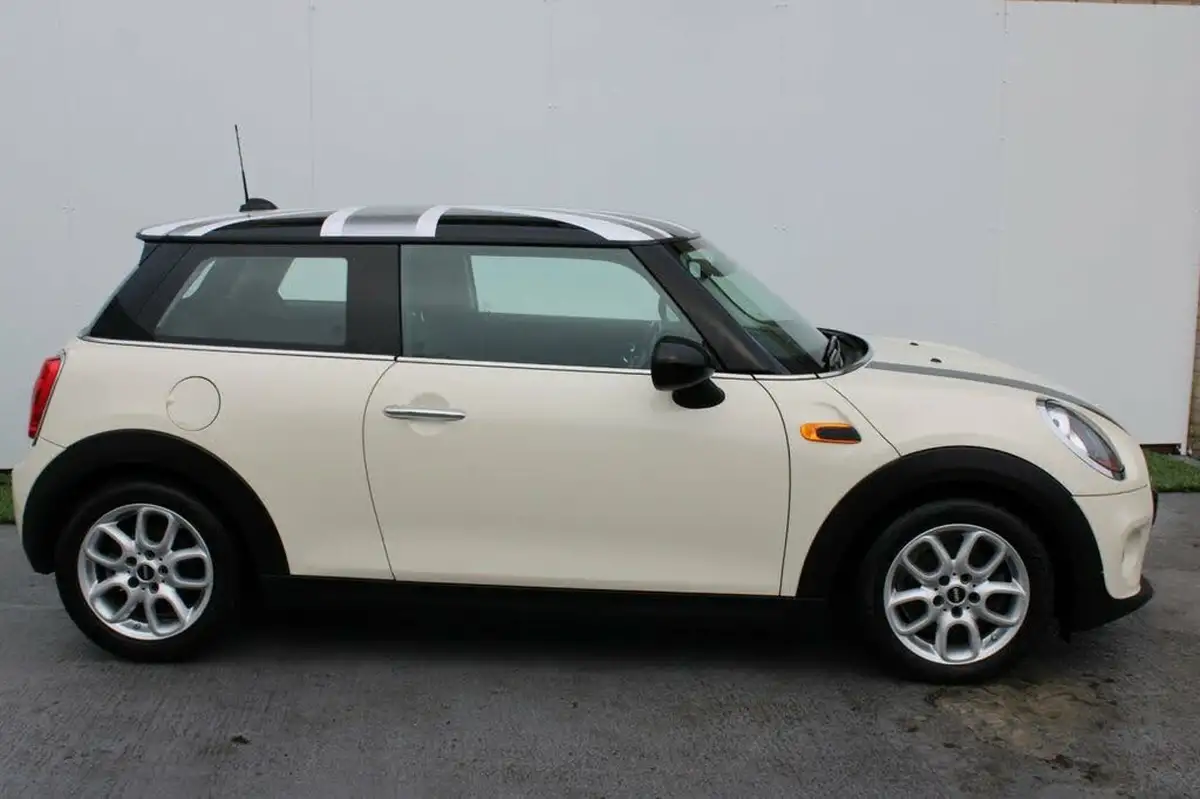 2016-mini-cooper-15-cooper-ss-hatchback-3d-big-4