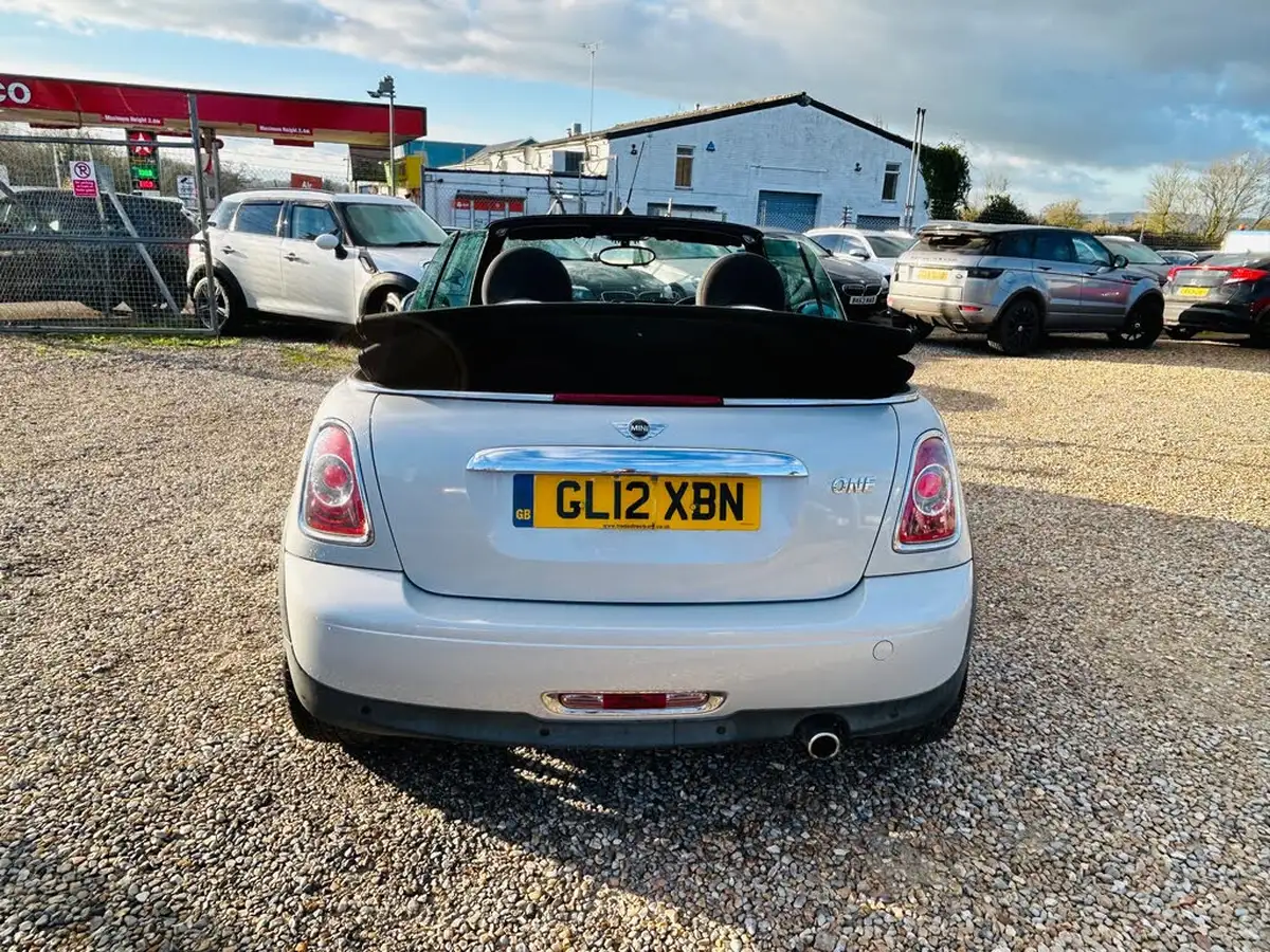 2012-mini-cooper-16-one-98bhp-convertible-2d-big-10