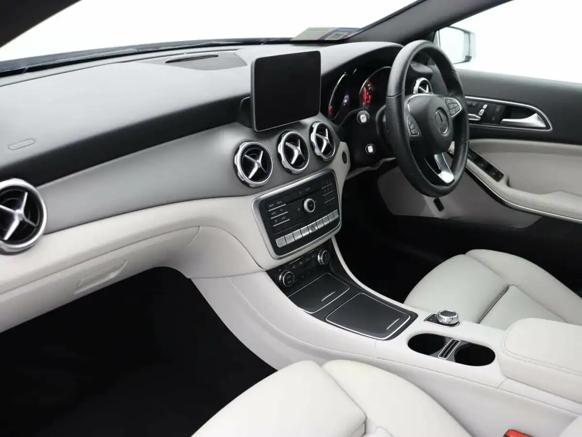 2018-mercedes-benz-gla-class-20-gla-250-sport-211ps-premium-plusss-big-6