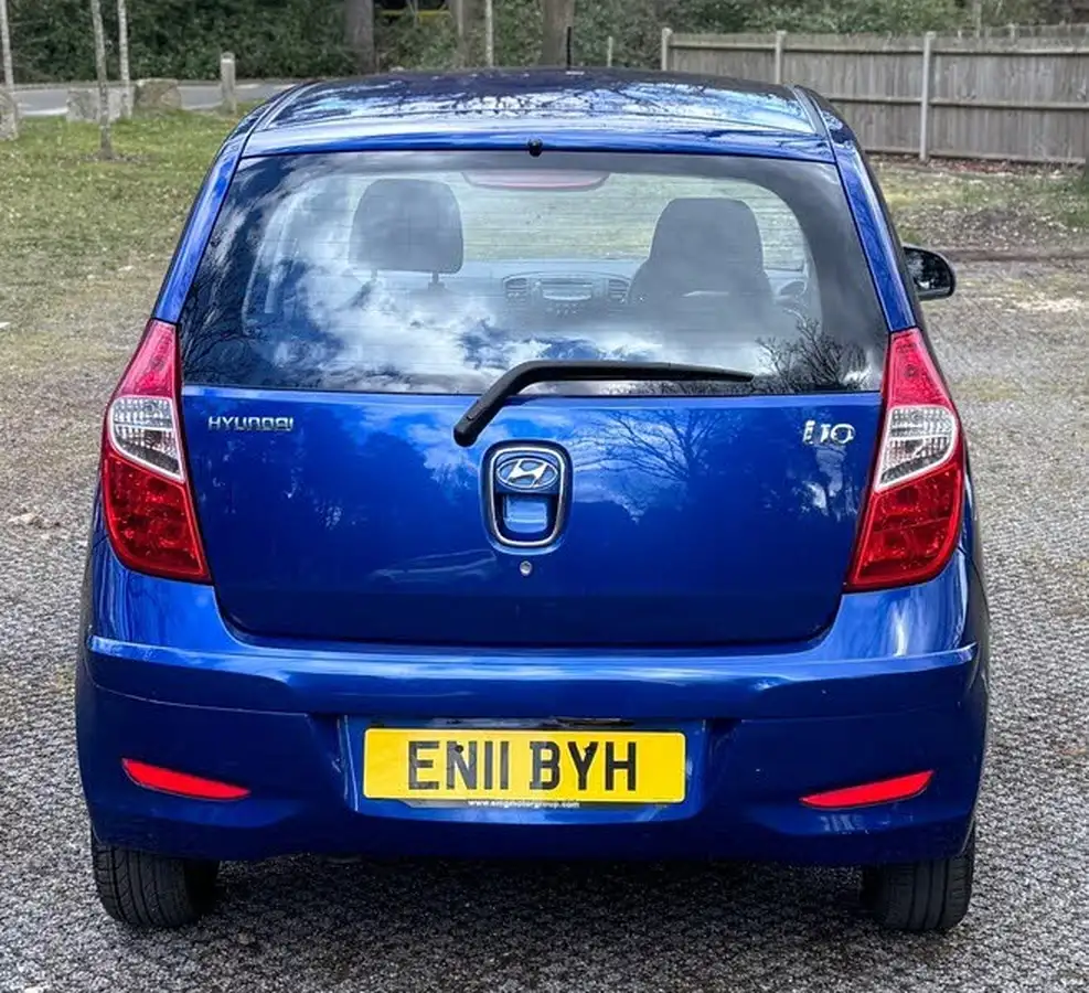 2011-hyundai-i10-12-active-big-7