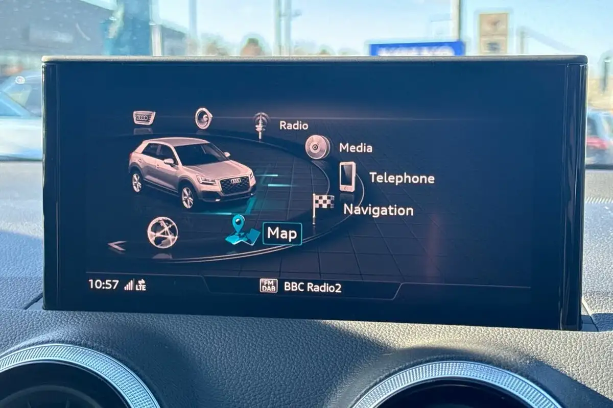 2021-audi-q2-15-35-tfsi-black-edition-big-15
