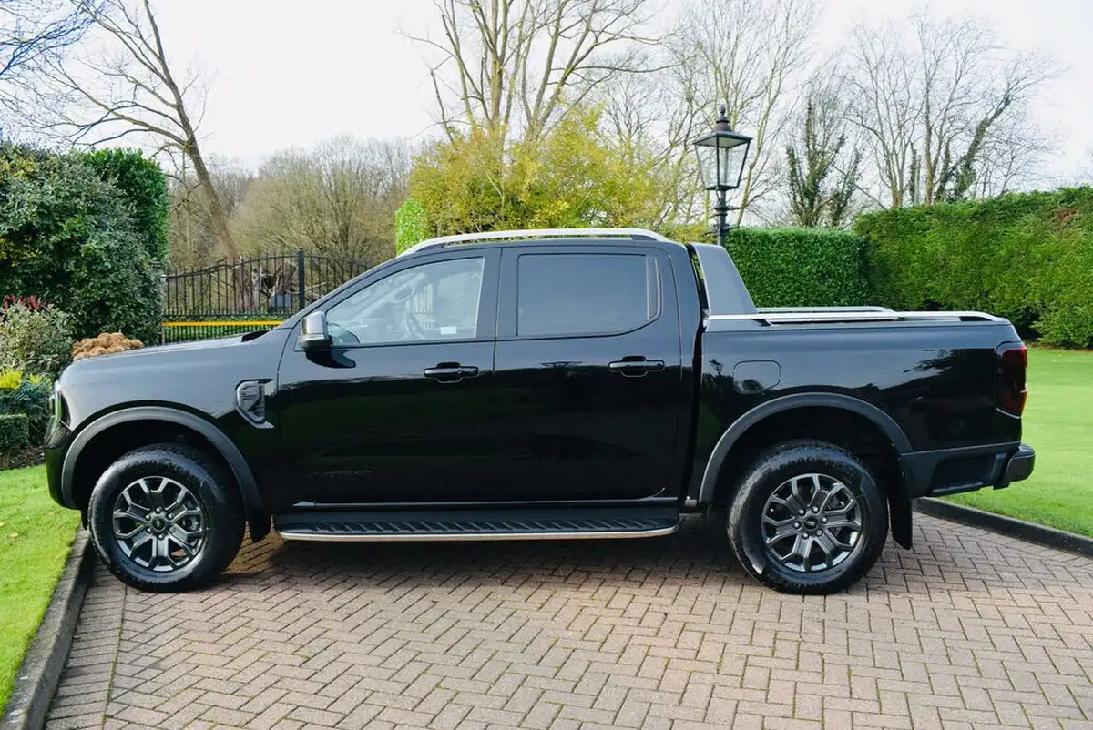 2023-ford-ranger-20-ecoblue-wildtrak-double-cab-big-1