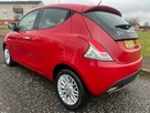 2014-chrysler-ypsilon-12-se-small-3