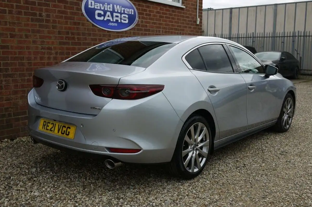 2021-mazda-mazda3-20-sport-lux-186ps-saloon-4d-big-11