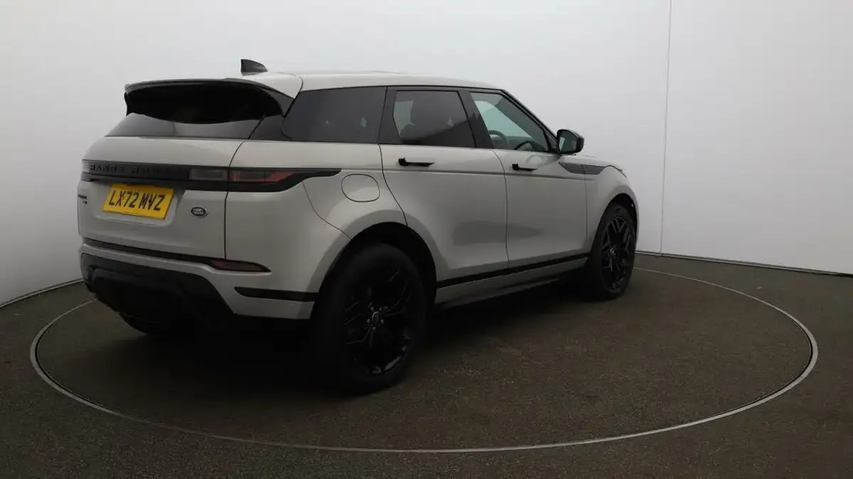 2022-land-rover-range-rover-evoque-15-p300e-evoque-edition-big-7