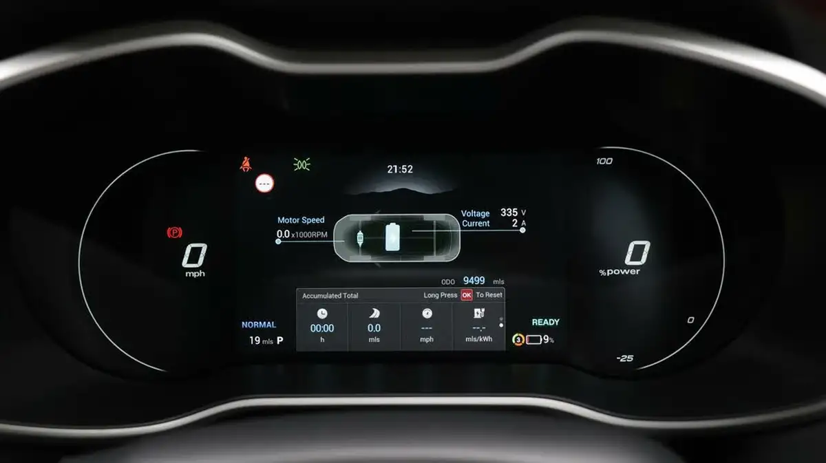 2022-mg-zs-suv-e-trophy-ev-156ps-long-range-big-10