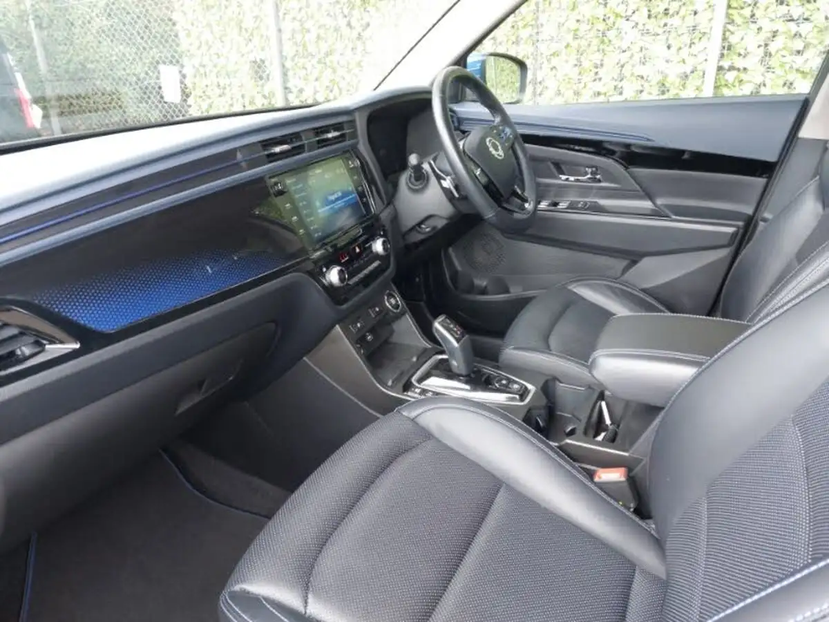 2022-kgm-ssangyong-korando-e-motion-e-ultimate-big-4