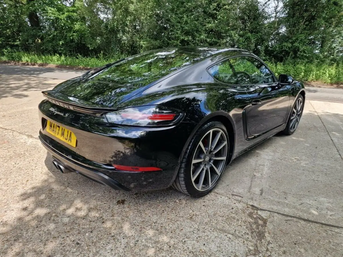 2017-porsche-cayman-718-25-cayman-s-pdk-big-12