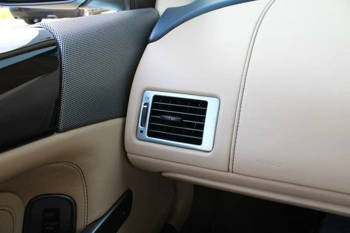 2008-aston-martin-db9-59-volante-touchtronic-ii-big-31