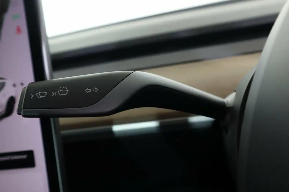 2021-tesla-model-3-e-long-range-4x4-big-17