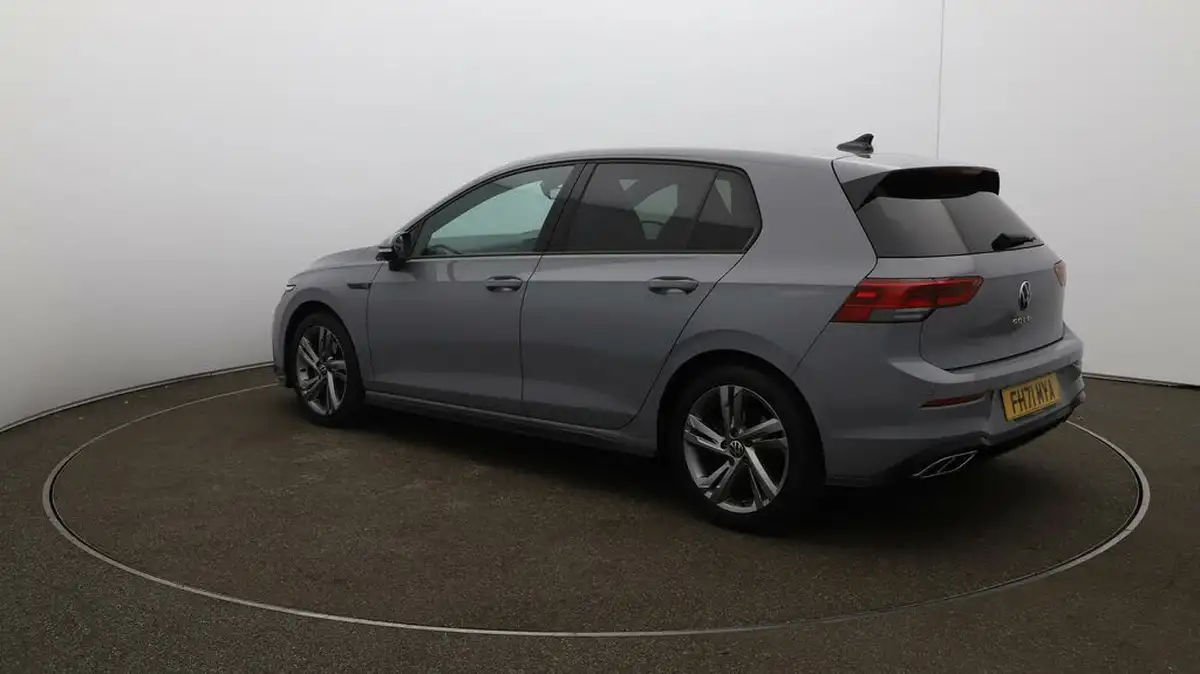 2022-volkswagen-golf-15-tsi-r-line-150ps-hatchback-big-5