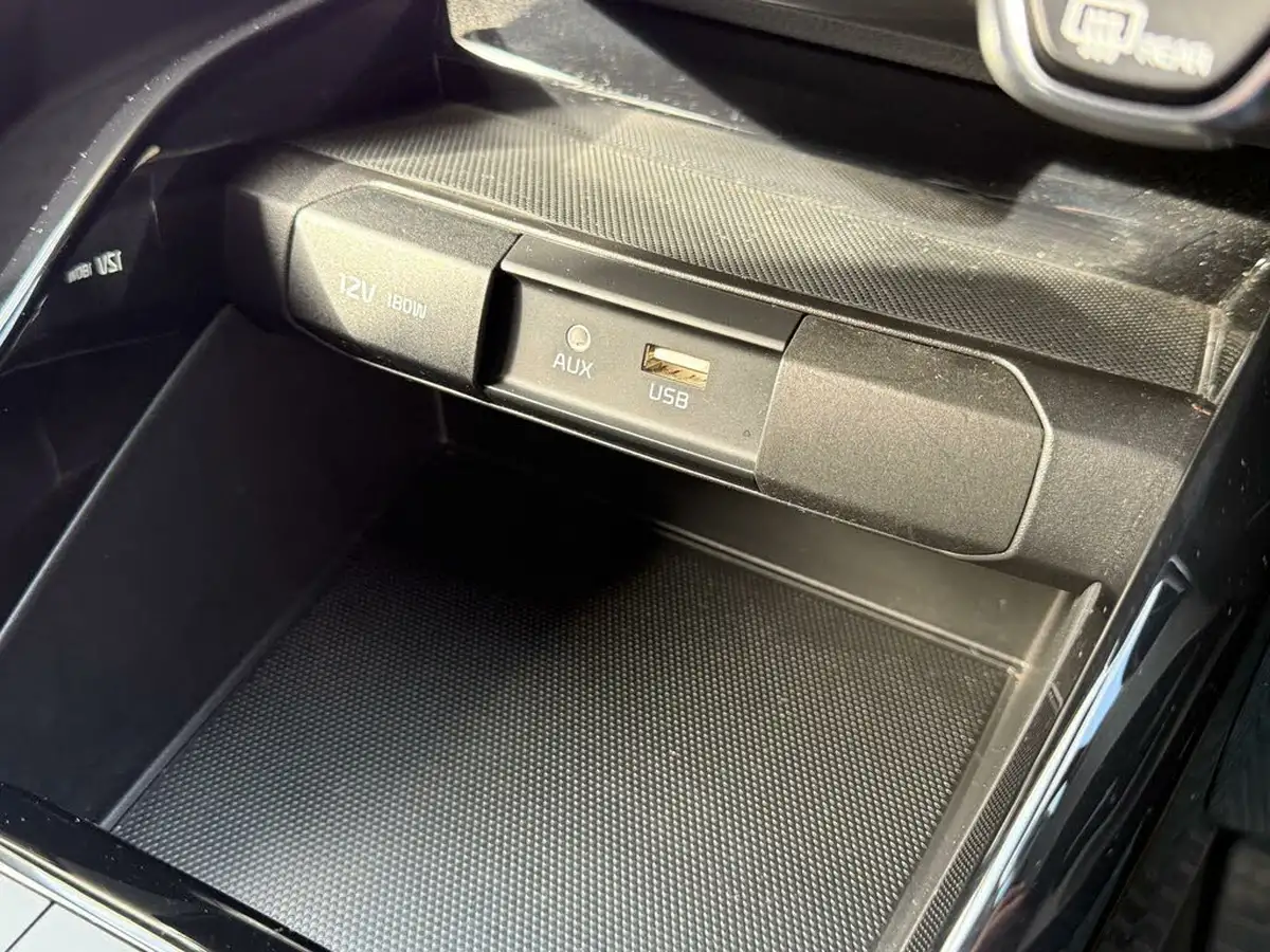 2018-kia-rio-14-3-big-46